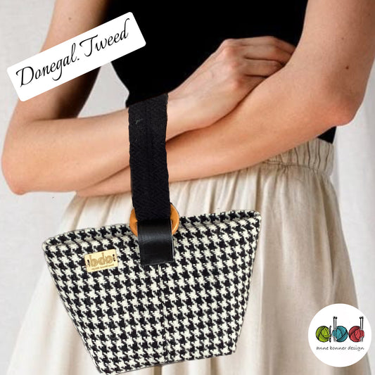 Handcrafted Donegal Tweed Wrist Bag – One of a Kind | WB002